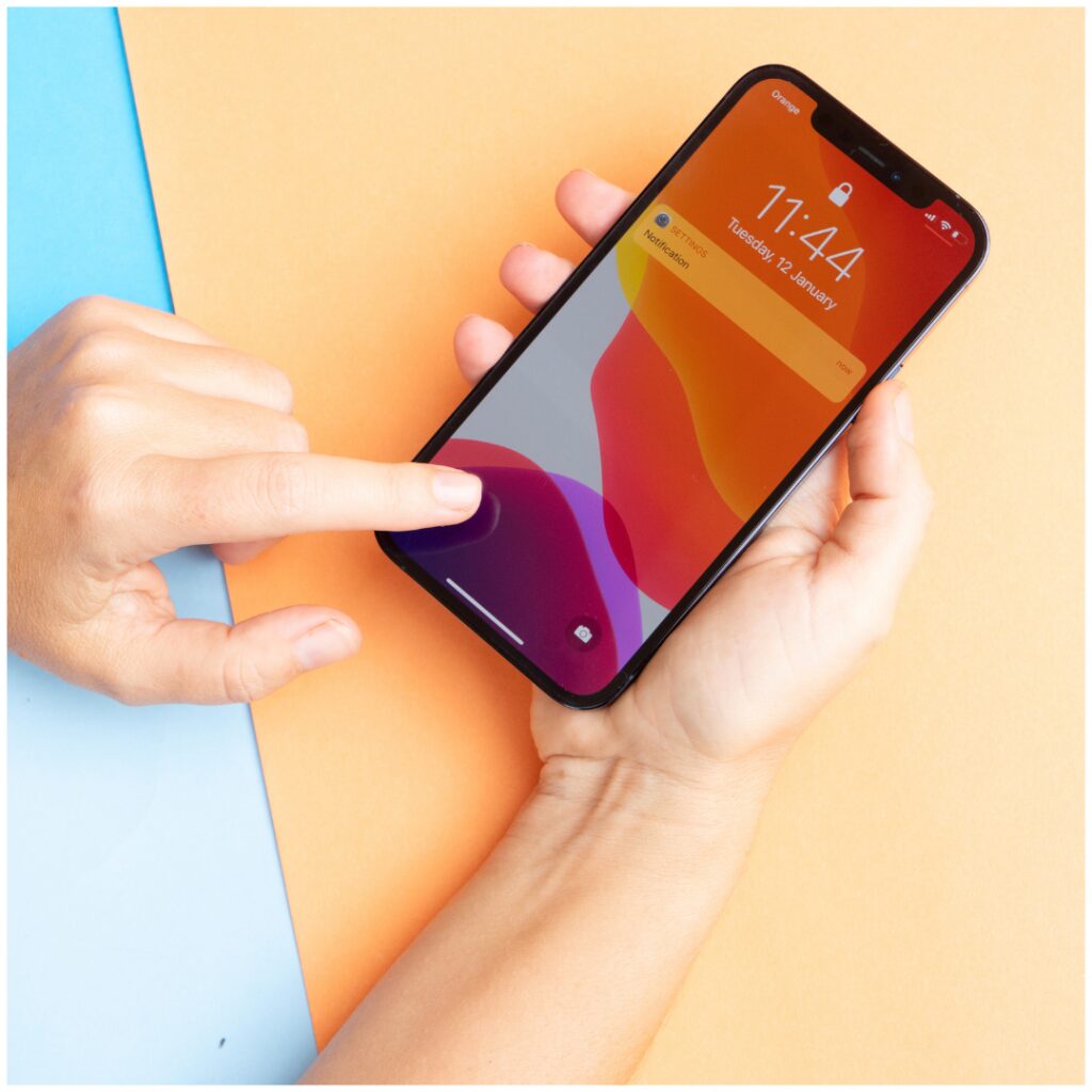 【質屋】iPhone買取額 が下がる時期 ・上がる時期はいつ？iphoneのStolen Device Protection（盗難デバイス保護）についても紹介