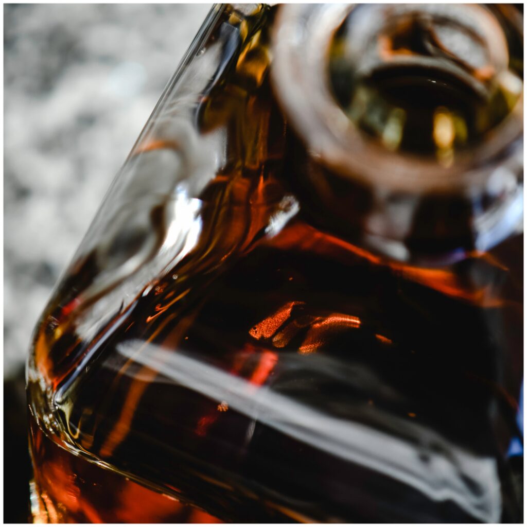 【大阪質屋】ウイスキー投資のやり方とは?投資の種類も紹介!