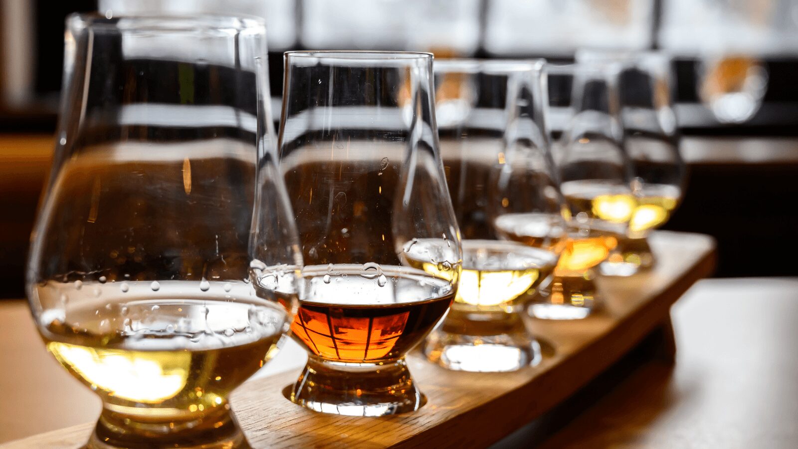 ウイスキー投資でおすすめの銘柄は？狙い目の銘柄や投資向きウイスキーの特徴も解説！