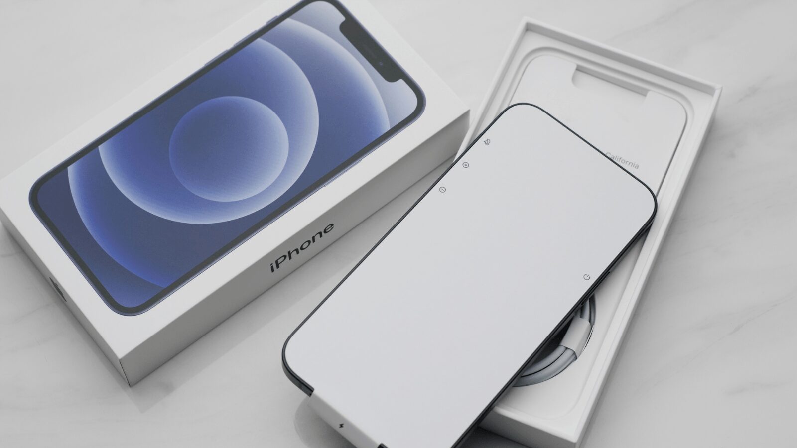 iPhoneは質入れ（質預かり）できる？機種別の査定相場と高額査定のコツを解説