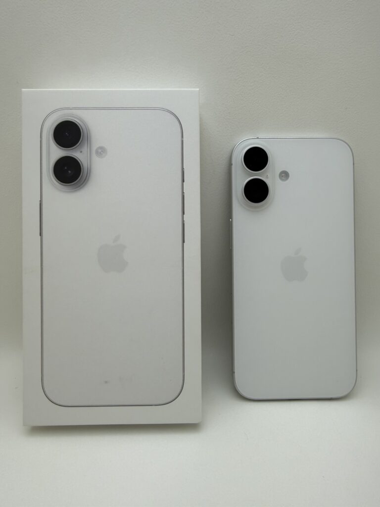 Apple iPhone17 256GB MG684J/A