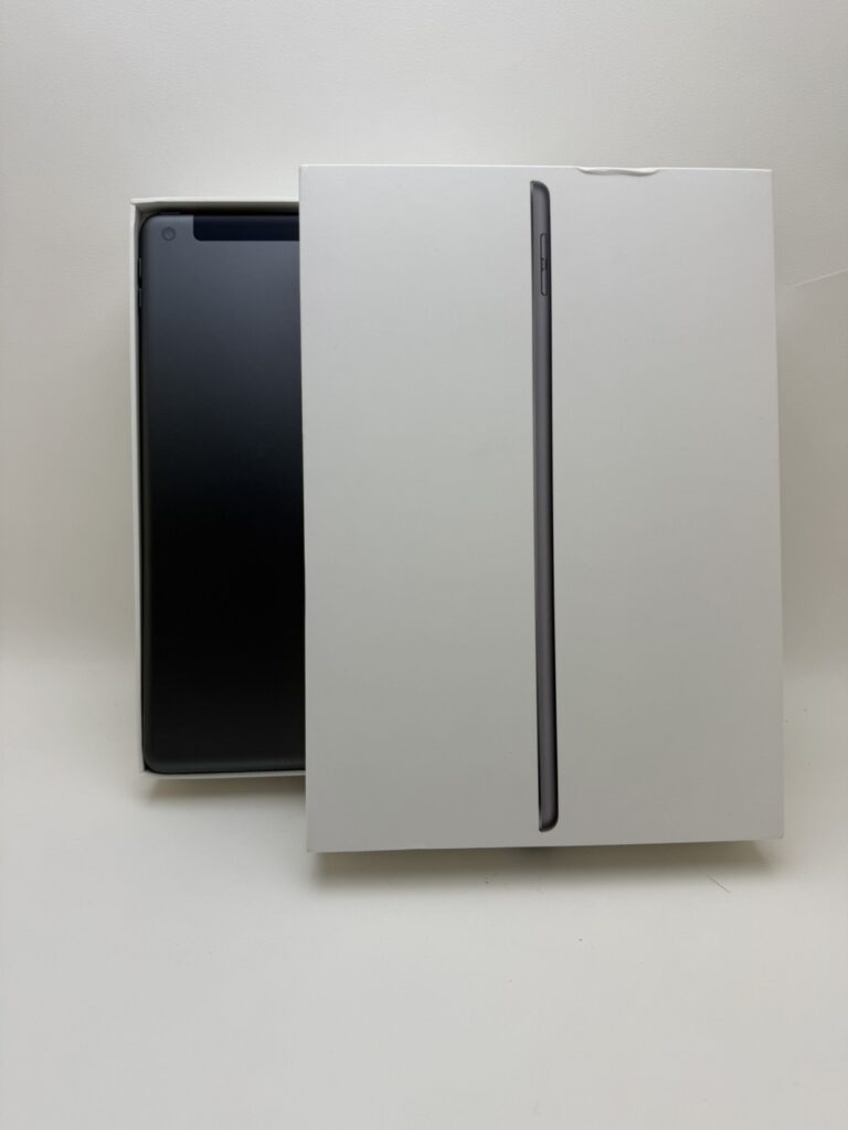 Apple iPad 第9世代 256GB MK4E3J/A
