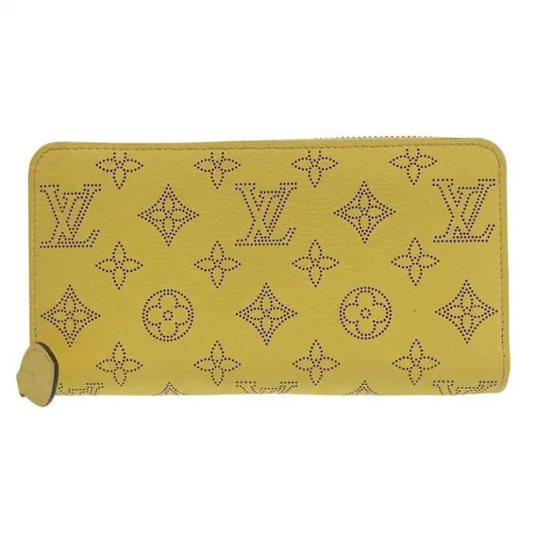 ルイヴィトン LOUIS VUITTON マヒナ ジッピーウォレット M82501