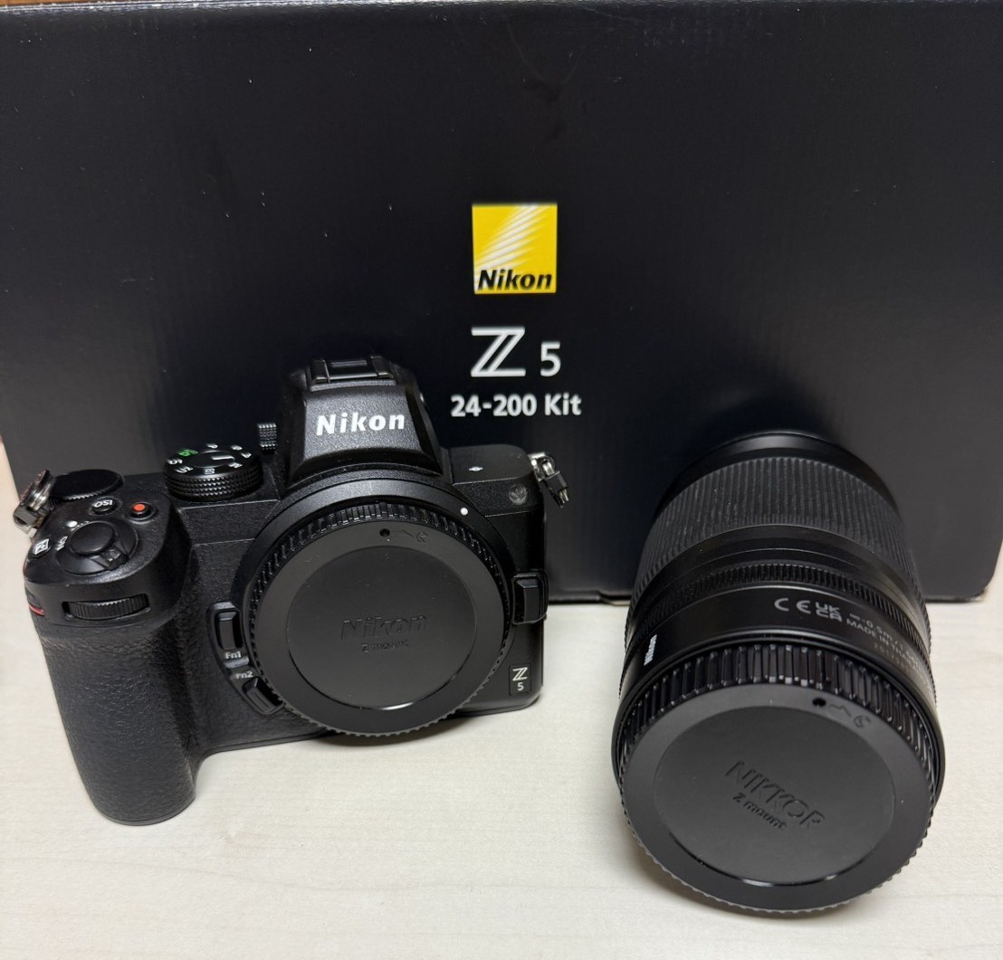 ニコン　Z5 24-200 Kit